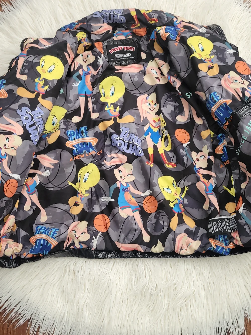 LOONEY TUNES Girl Black Puffer Jacket with Bunny Graphic